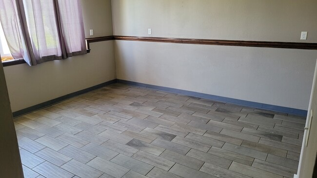 304 Plaza Heights Rd, Unit 3 in Marshalltown, IA - Foto de edificio - Building Photo