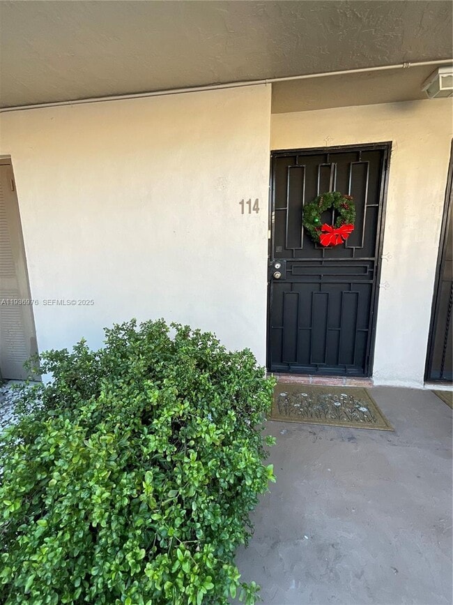 820 NW 87th Ave in Miami, FL - Building Photo - Building Photo