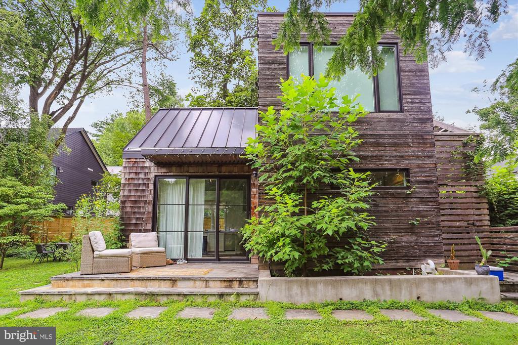 3705 Brandywine St NW in Washington, DC - Building Photo