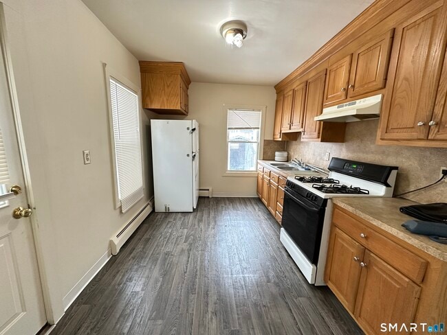 60 Tariff St in Enfield, CT - Building Photo - Building Photo