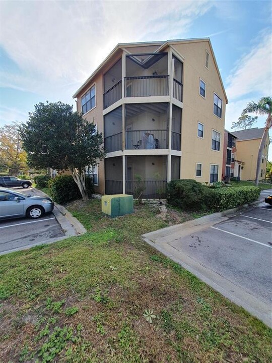 11901 4th St N in St. Petersburg, FL - Building Photo