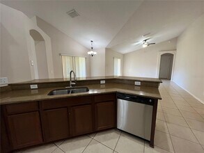 946 Seneca Trail in St. Cloud, FL - Building Photo - Building Photo