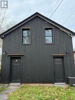 44 W Mary St in Prince Edward, ON - Building Photo