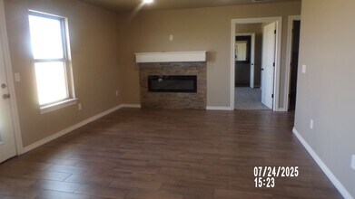 4001 SW Jefferson Ave in Lawton, OK - Foto de edificio - Building Photo