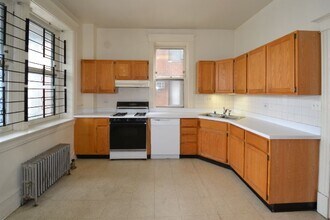 626 W Wellington Ave in Chicago, IL - Building Photo - Building Photo