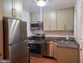 10804 Drumm Ave in Kensington, MD - Building Photo - Building Photo