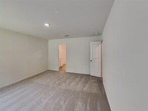 25687 Roy Rogers Ct in Splendora, TX - Building Photo - Building Photo