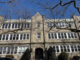 1 S Bartram Ave in Atlantic City, NJ - Building Photo