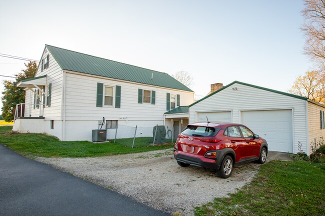 5354 State St in Albany, OH - Building Photo - Building Photo