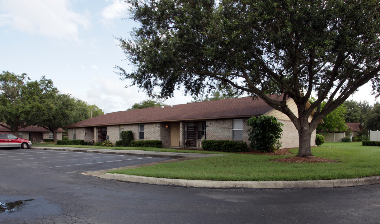 Rosewood Manor Apartments in Ellenton, FL - Building Photo