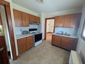 229 Osborne Rd in Albany, NY - Foto de edificio - Building Photo