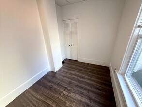 17 Upham St, Unit 1 in Malden, MA - Building Photo - Building Photo