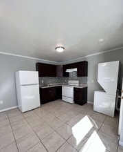 La Villa in Richmond, VA - Building Photo - Building Photo