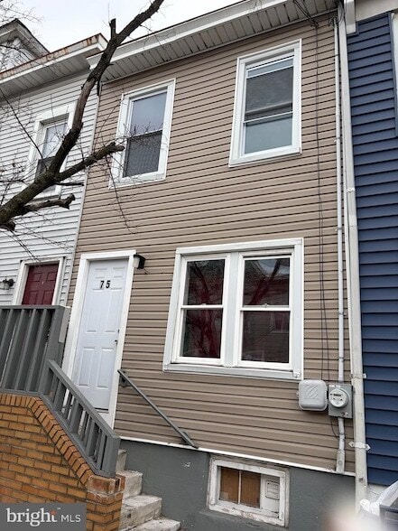 property at 75 Jersey St