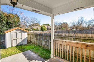21211 Byerly Turk Dr in Pflugerville, TX - Building Photo - Building Photo