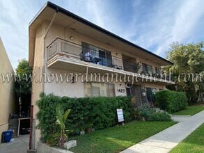 01427AM in Los Angeles, CA - Building Photo - Building Photo