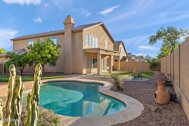 property at 4556 E Madre Del Oro Dr