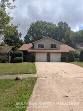 1387 Belvoir Mews in South Euclid, OH - Building Photo - Building Photo