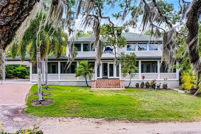 property at 311 E 8th Ave