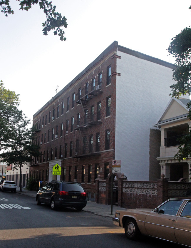 Marbea Court in Brooklyn, NY - Building Photo - Building Photo