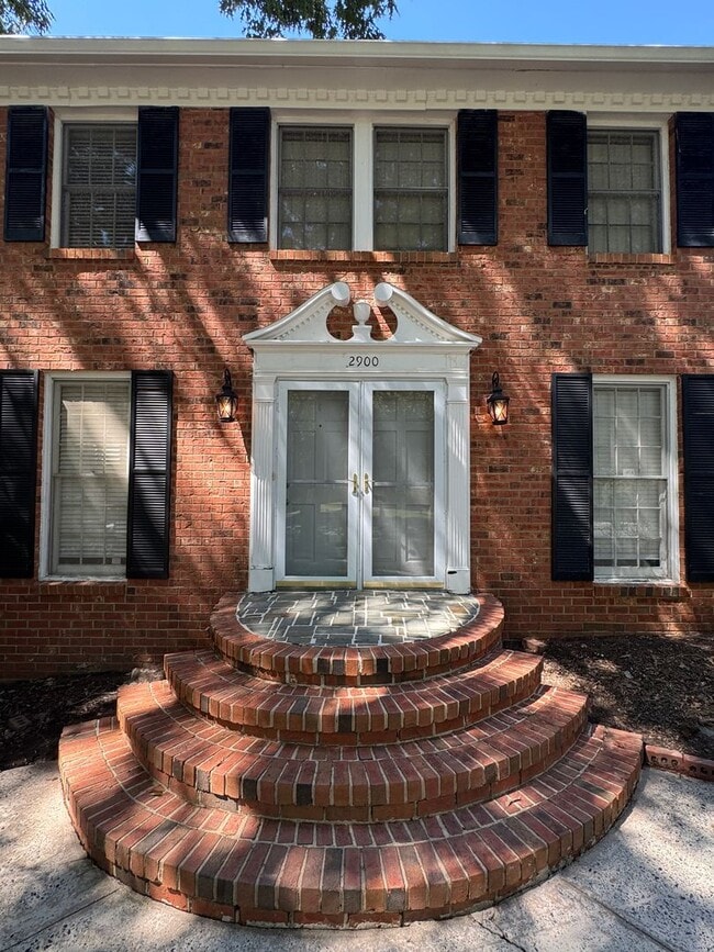 2900 Rustic Ln in Charlotte, NC - Building Photo - Building Photo