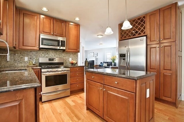 property at 11 Silvey Pl