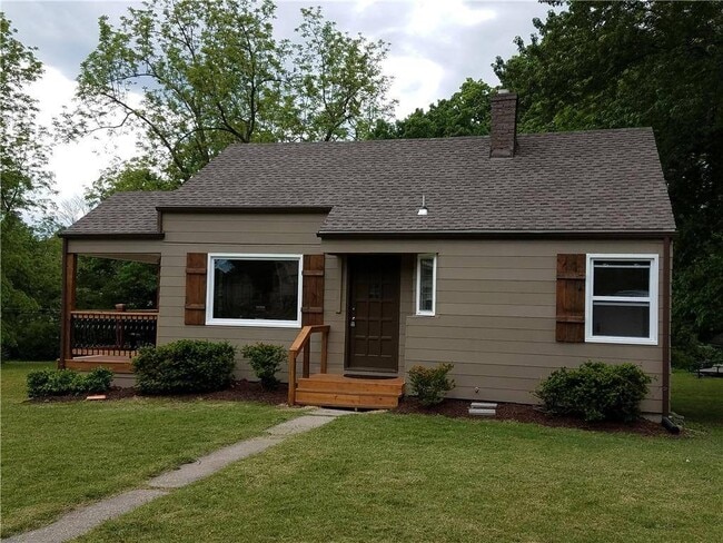 property at 1120 NE Davidson Ct