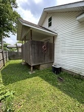 1030 W 17th St in Connersville, IN - Building Photo - Building Photo