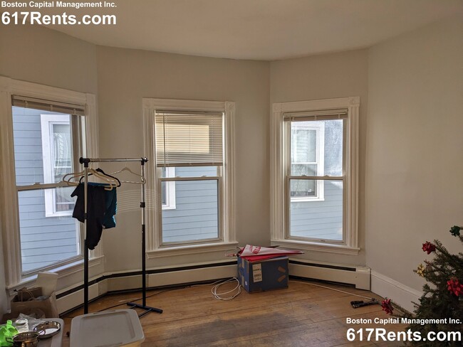 22 Royal St, Unit 2