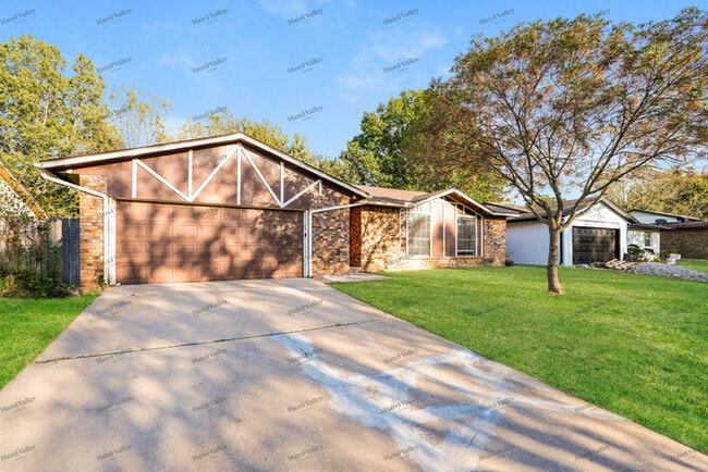 property at 1669 S Pine Ave