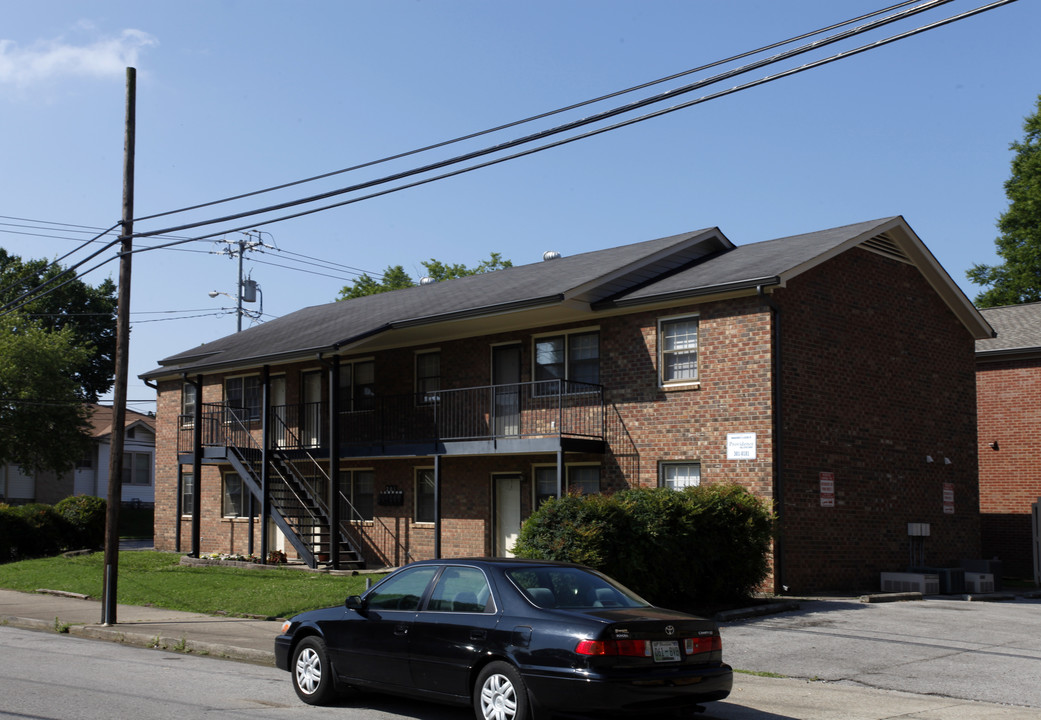 Park West I in Nashville, TN - Foto de edificio