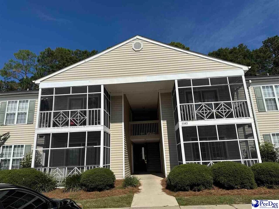 1103 Old Ebenezer Rd in Florence, SC - Building Photo