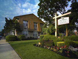 42 West in Merchantville, NJ - Building Photo