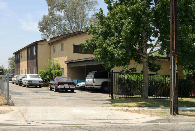 9210 Pepper Ave in Fontana, CA - Building Photo - Building Photo