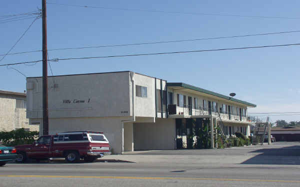 Vila Carson in Torrance, CA - Foto de edificio