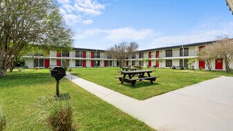 Bay City Flats in Ingleside, TX - Building Photo