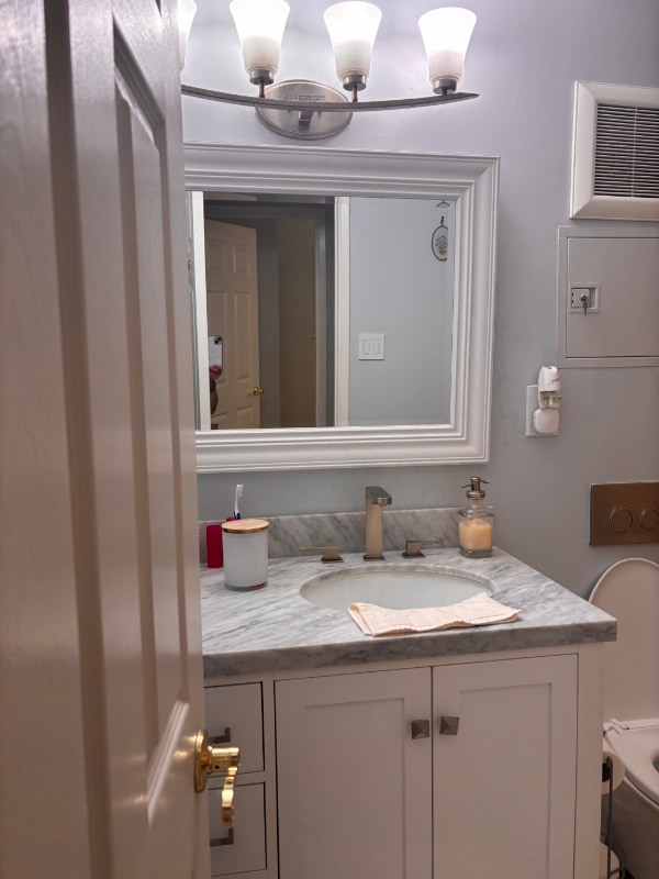 property at 701 N Rengstorff Ave