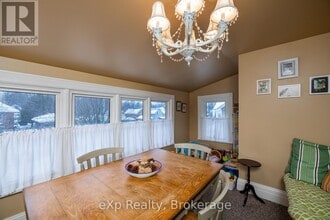 554 2nd Ave E in Owen Sound, ON - Building Photo - Building Photo