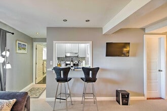 60 Belvedere Ave in Richmond, CA - Building Photo - Building Photo