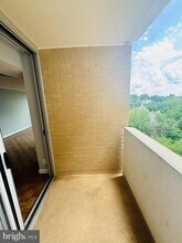 4601 N Park Ave in Chevy Chase, MD - Building Photo - Building Photo