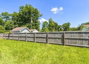 2125 Shady Ln in Beaumont, TX - Building Photo - Building Photo