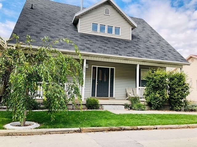 property at 319 Argyle Ct