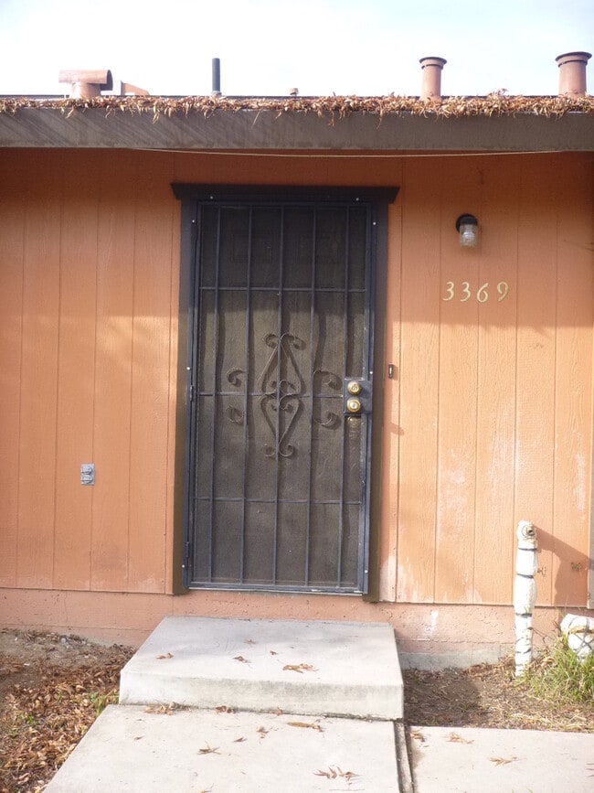property at 3369 San Mateo Ct