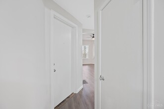 2222 Lawn Ave in Cincinnati, OH - Foto de edificio - Building Photo