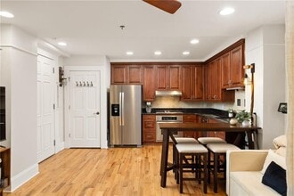 259 14th St NE in Atlanta, GA - Foto de edificio - Building Photo