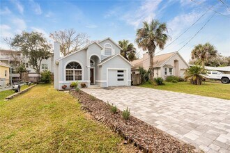 303 D St in St. Augustine, FL - Building Photo - Building Photo