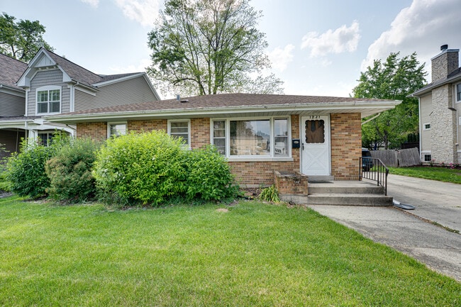 property at 1221 N Webster St