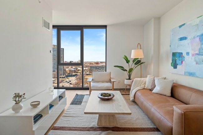 property at 513 S Damen Ave