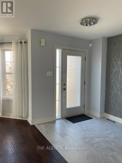 9031 Yonge St in Richmond Hill, ON - Building Photo - Building Photo