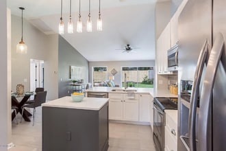 2752 Canyon Falls Dr in Jacksonville, FL - Building Photo - Building Photo